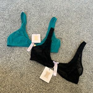Set of 2 Savage X Fenty Flocked Logo Bralettes size M NWT